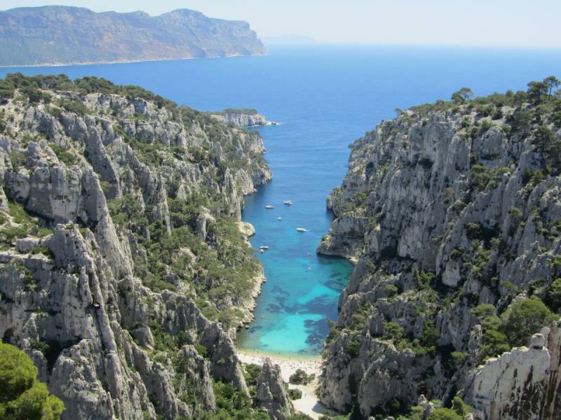 Calanques d'en vau à quelques km du Good Hotel