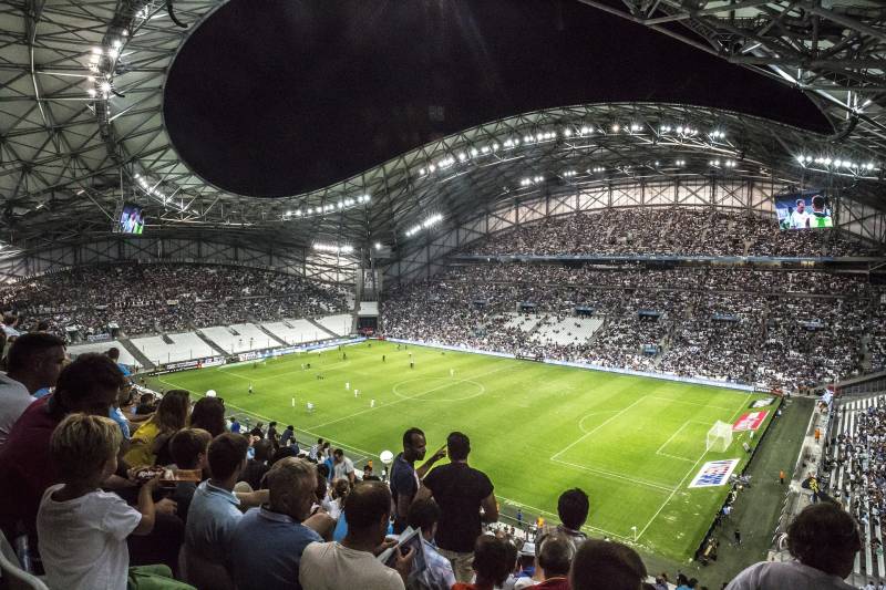 Réserver une chambre d'hôtel pas chère autour du stade Vélodrome pour un match ou un concert à Marseille 13008